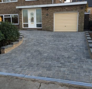 AE Gardens Paving and Landscaping Experts